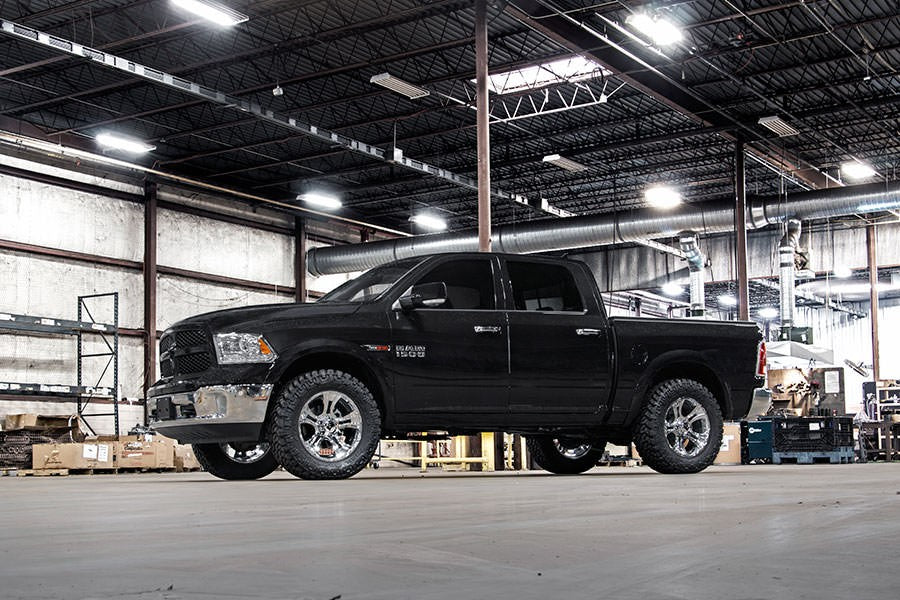 2.5IN DODGE LEVELING LIFT KIT (12-18 RAM 1500 4WD)